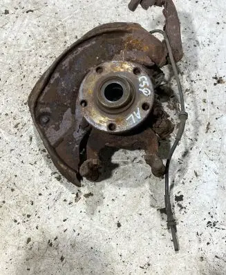Audi A6 S6 C5 4B Rear wheel hub spindle/knuckle 