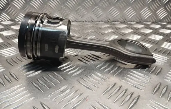 Citroen Berlingo Piston with connecting rod 619 75L101