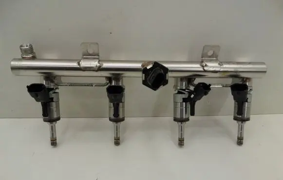 Peugeot 3008 II Fuel injection system set 9814468