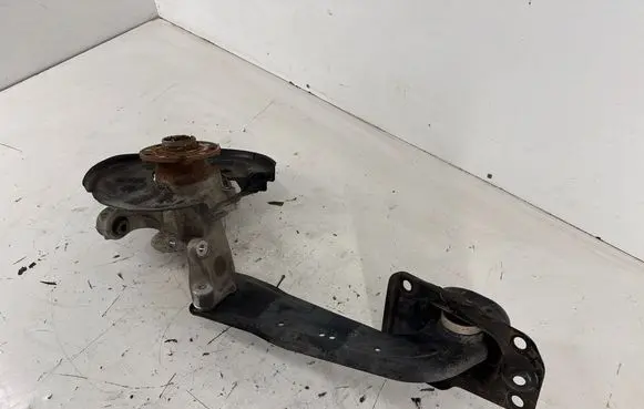 Volkswagen Tiguan Allspace Rear wheel hub spindle/knuckle 5QN505436