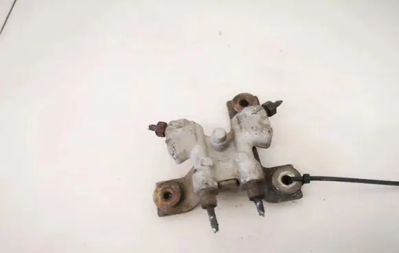 Nissan Primera Brake power pressure regulator 