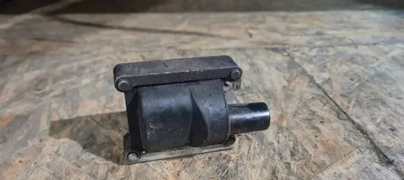 Volvo S70 V70 V70 XC High voltage ignition coil 1275174