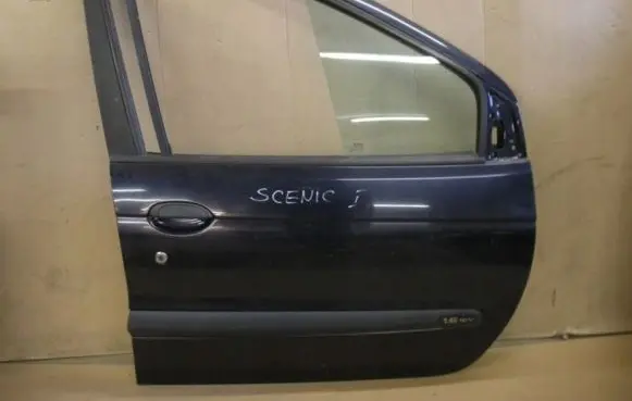 Renault Scenic I Front door
