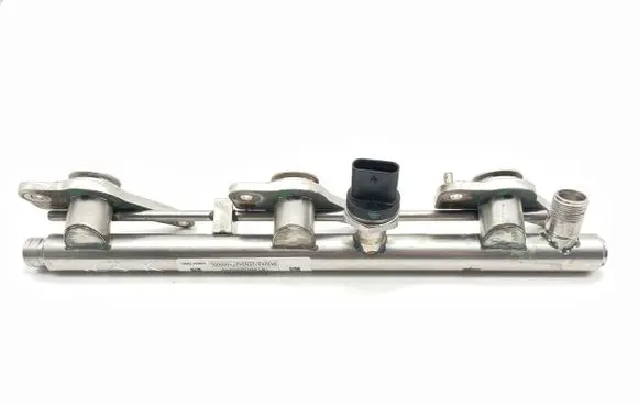 Mercedes-Benz E A207 Fuel main line pipe A2760781245 A2760702195