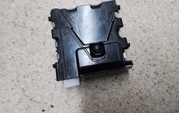 Windshield/windscreen camera