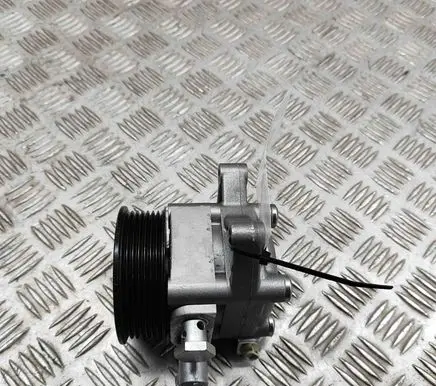 Iveco Daily 6th gen Power steering pump 7612955128 5801893653