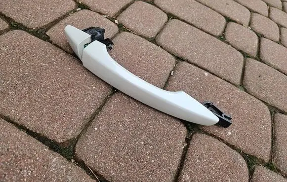 Opel Grandland X Rear door handle trim 5O5P5L5E5X665