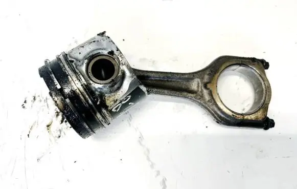 Piston with connecting rod