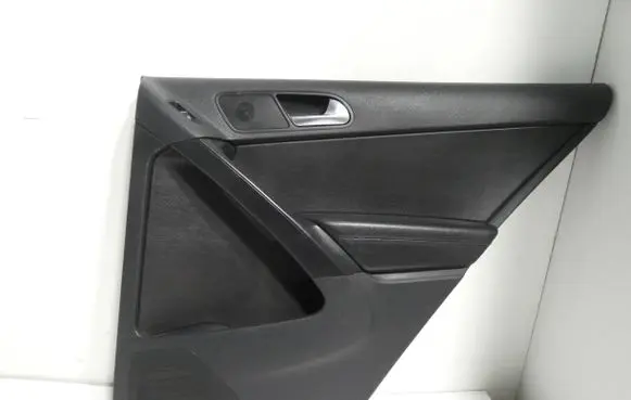 Volkswagen Tiguan Door card panel trim set 5N0212000