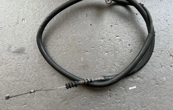 Mitsubishi Pajero Throttle cable MB181203
