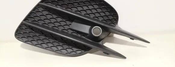 Mercedes-Benz GLC X253 C253 Front bumper lower grill A2538853600