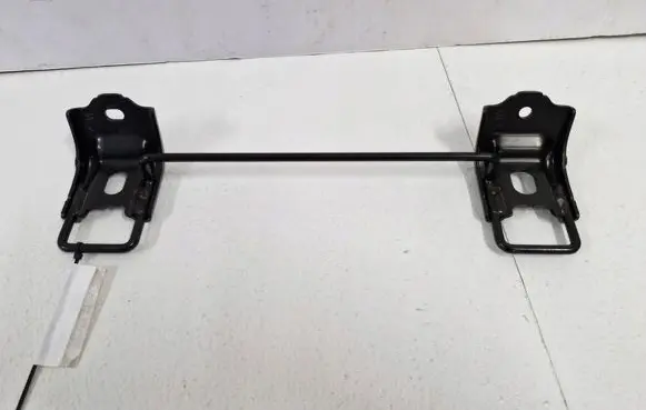 Toyota Matrix (E140) ISOFIX Bracket 