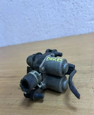 Mercedes-Benz E W210 Coolant heater control valve 0235451628 D8285