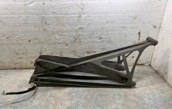BMW i3 Engine mounting bracket 6878936 18761910 A1S19003