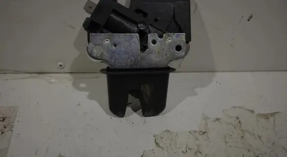 Audi A4 S4 B8 8K Tailgate/trunk/boot lock/catch/latch 4E0827645A