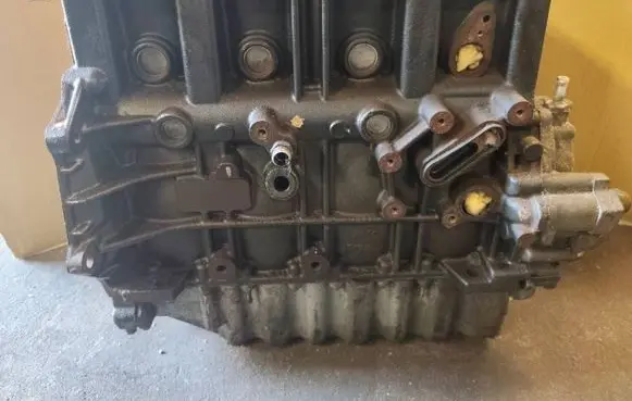Chrysler Voyager Engine block 2180F