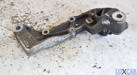 Audi A3 S3 8P Front lower control arm/wishbone 1K0199296E