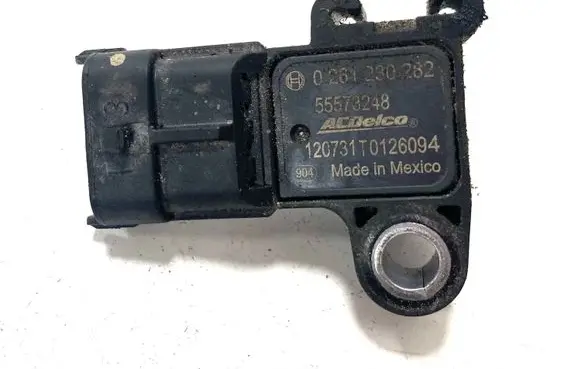 Chevrolet Volt I Air pressure sensor 55573248 0261230282