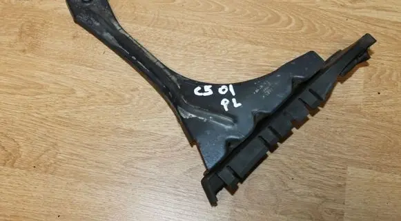 Audi A6 S6 C5 4B Front bumper mounting bracket 4B0807284B