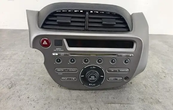 Honda Jazz Radio/CD/DVD/GPS head unit 