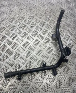 Volkswagen Touran I Engine coolant pipe/hose 038121065CT