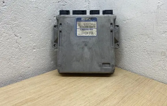Mercedes-Benz C W202 Engine control unit/module A0195459432 R04010012D 0035221