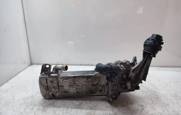 Mercedes-Benz E W212 EGR valve cooler A6511400075