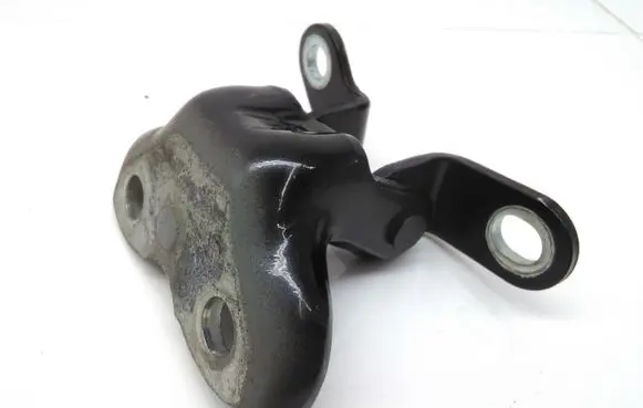 Toyota Avensis T250 Rear door upper hinge