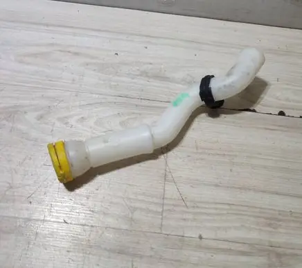 Renault Kangoo III Window washer liquid tank fill tube 