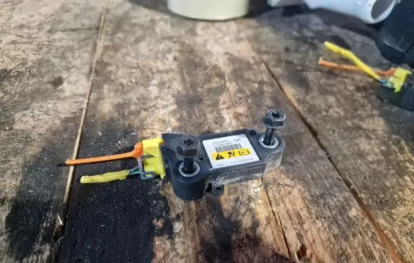 Chevrolet Captiva Airbag deployment crash/impact sensor 96631484