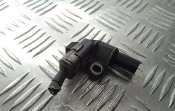 Ford Focus C-MAX Camshaft position sensor 9645844080