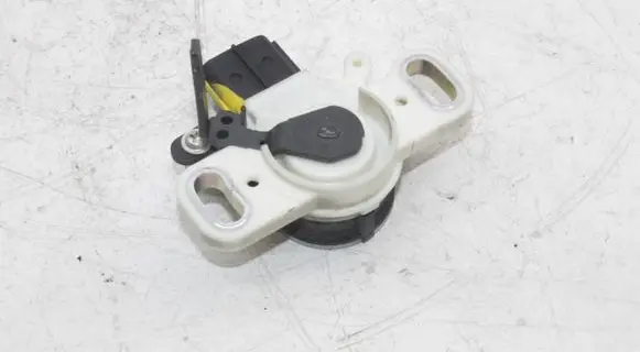 Toyota Prius+ (ZVW40) Brake pedal sensor switch 8951020041