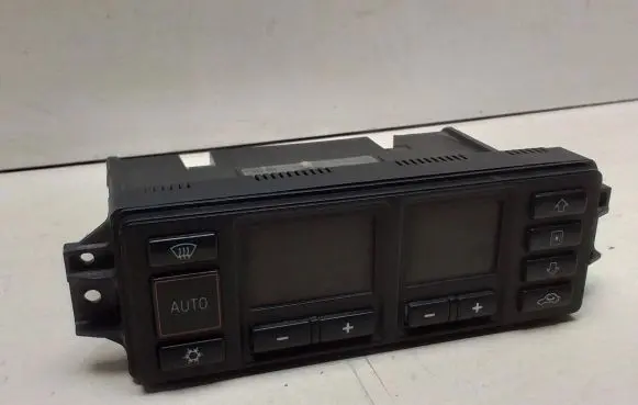 Audi A4 S4 B5 8D Climate control unit 8L0820043D