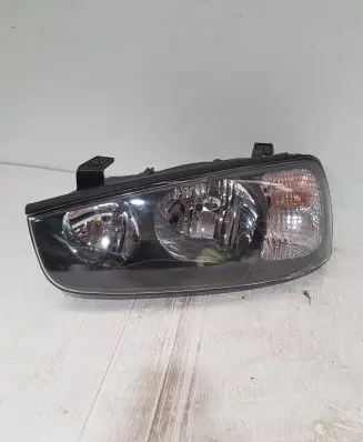 Hyundai Elantra Headlight/headlamp 1010299