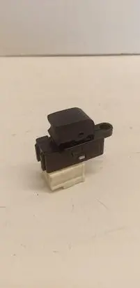 Suzuki Swift II Electric window control switch MK9