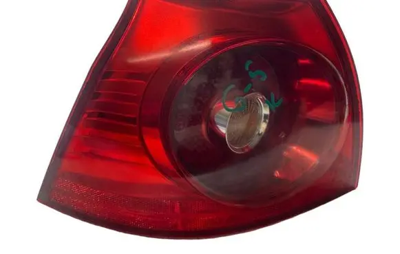 Volkswagen Golf IV Rear/tail lights 1K6945095E 00924373 028490702B