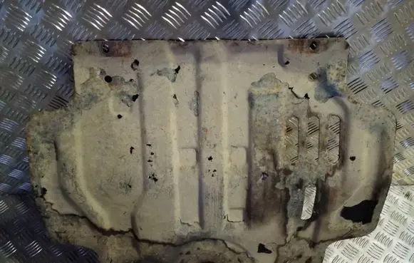 Engine splash shield/under tray