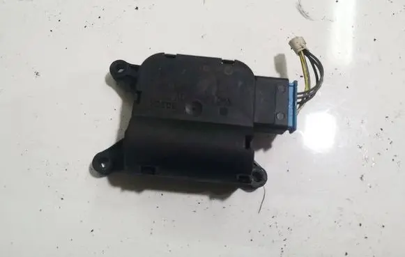 Volkswagen PASSAT CC Interior temperature sensor 4B0820539