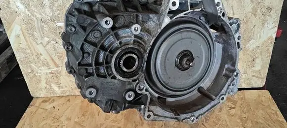 Skoda Octavia Mk3 (5E) Automatic gearbox 02E301103