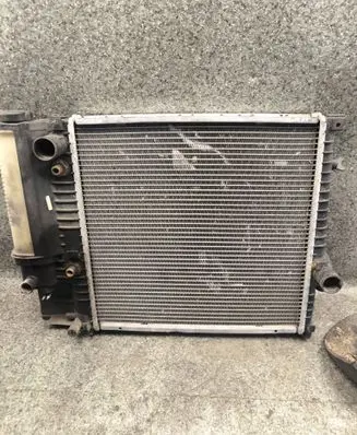 BMW 5 E34 Coolant radiator