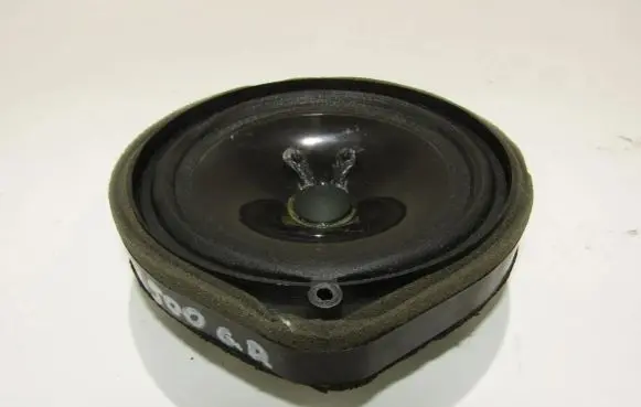 Honda CR-V High frequency speaker in the rear doors 2H816N
