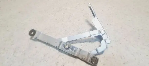 Peugeot 406 Tailgate/trunk/boot hinge 12425