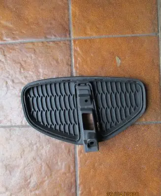 KIA Sportage Front bumper lower grill 86523F1500