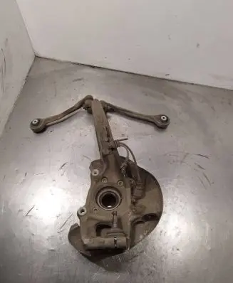 Audi A5 8T 8F Front wheel hub spindle knuckle