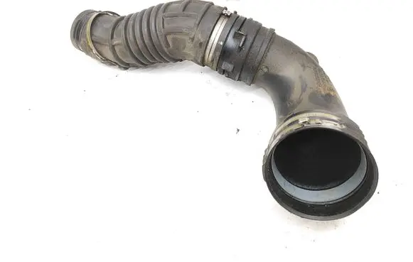 Maserati Ghibli Air intake hose/pipe 670001591 D7G2 PA6GF15