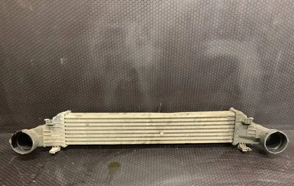 Mercedes-Benz E W211 Intercooler radiator a2115001102