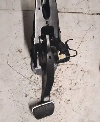 BMW 4 G22 G23 G24 G26 Brake pedal 14145710 SK2105481 689111801