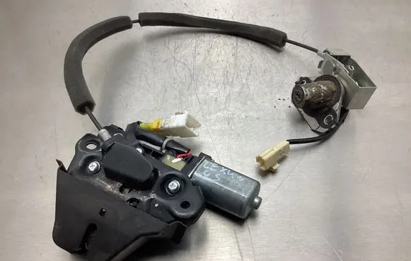 Lexus GS 300 350 430 450H Tailgate/trunk/boot lock/catch/latch 6465050010 1938000041
