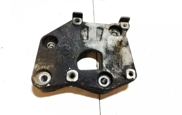 Mazda CX-7 Engine mounting bracket r2aa15810