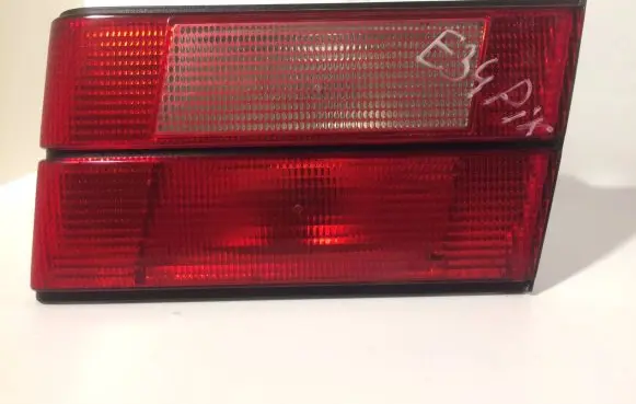 BMW 5 E34 Tailgate rear/tail lights 3374463202 83515620